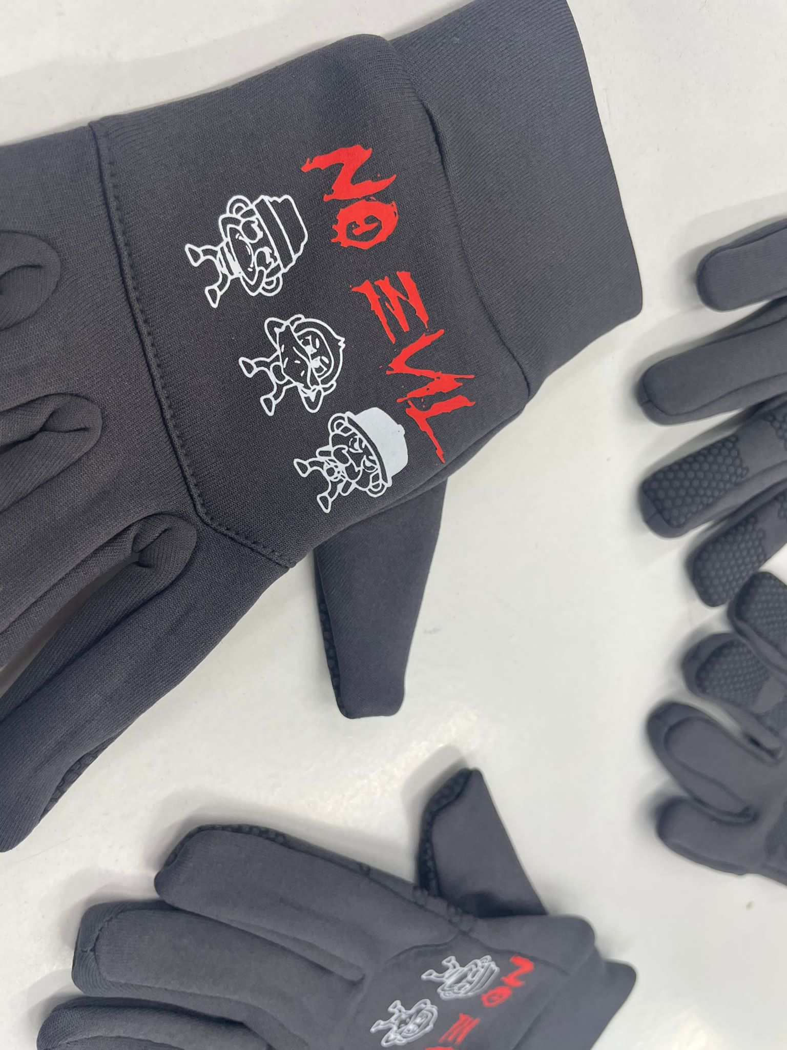 NO EVIL ETIP GLOVES