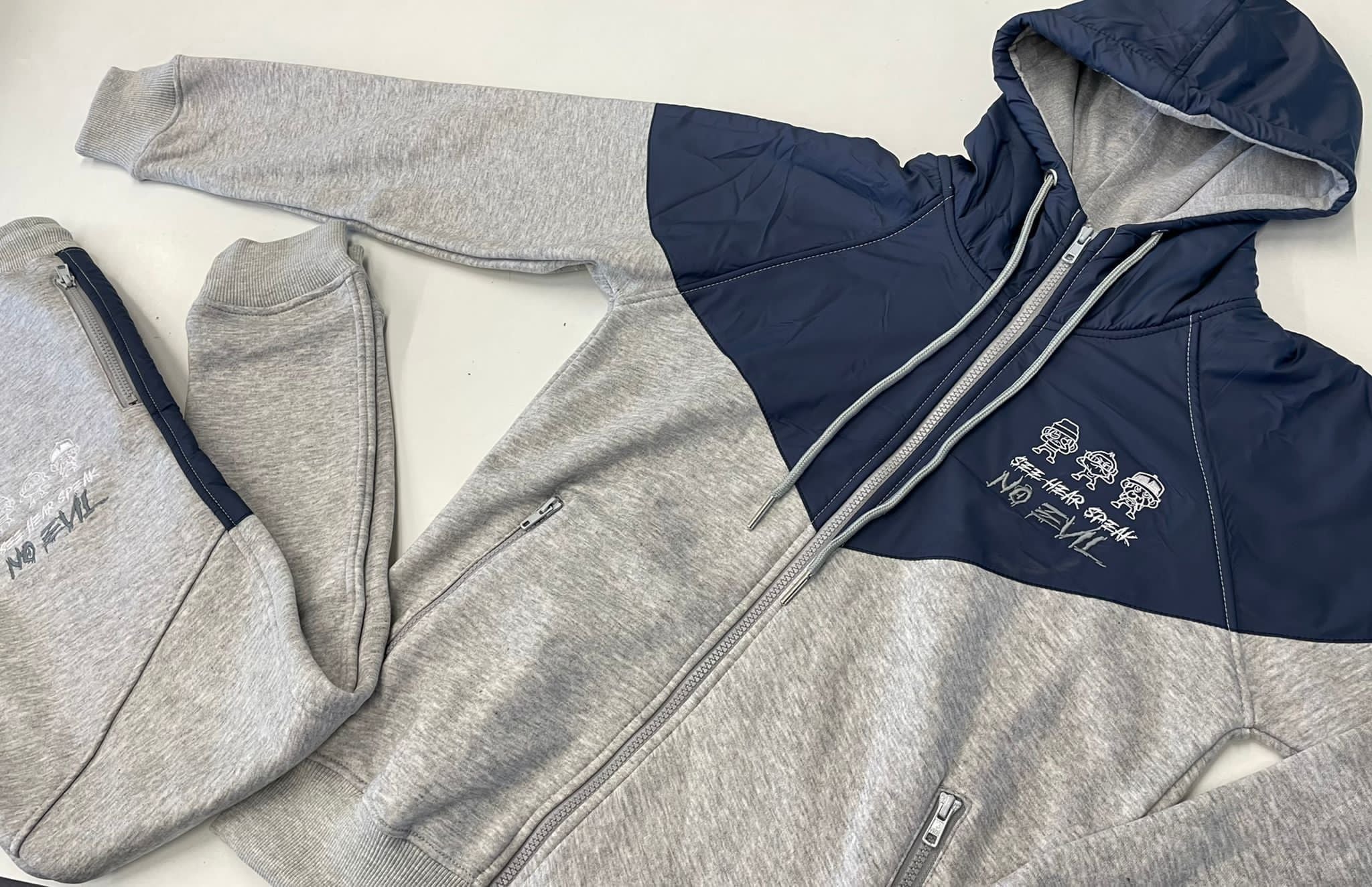 TRACKSUIT "NO EVIL" GREY/NAVY