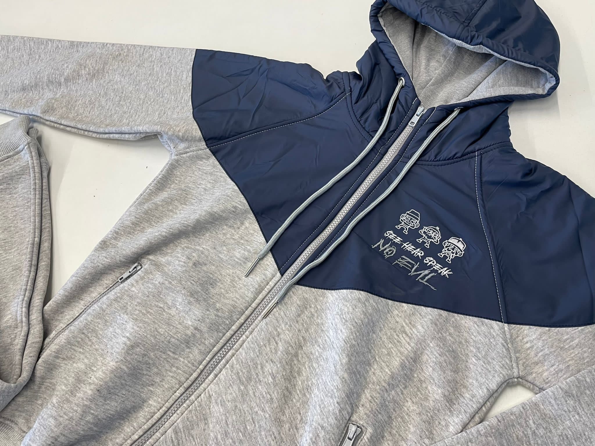 TRACKSUIT "NO EVIL" GREY/NAVY